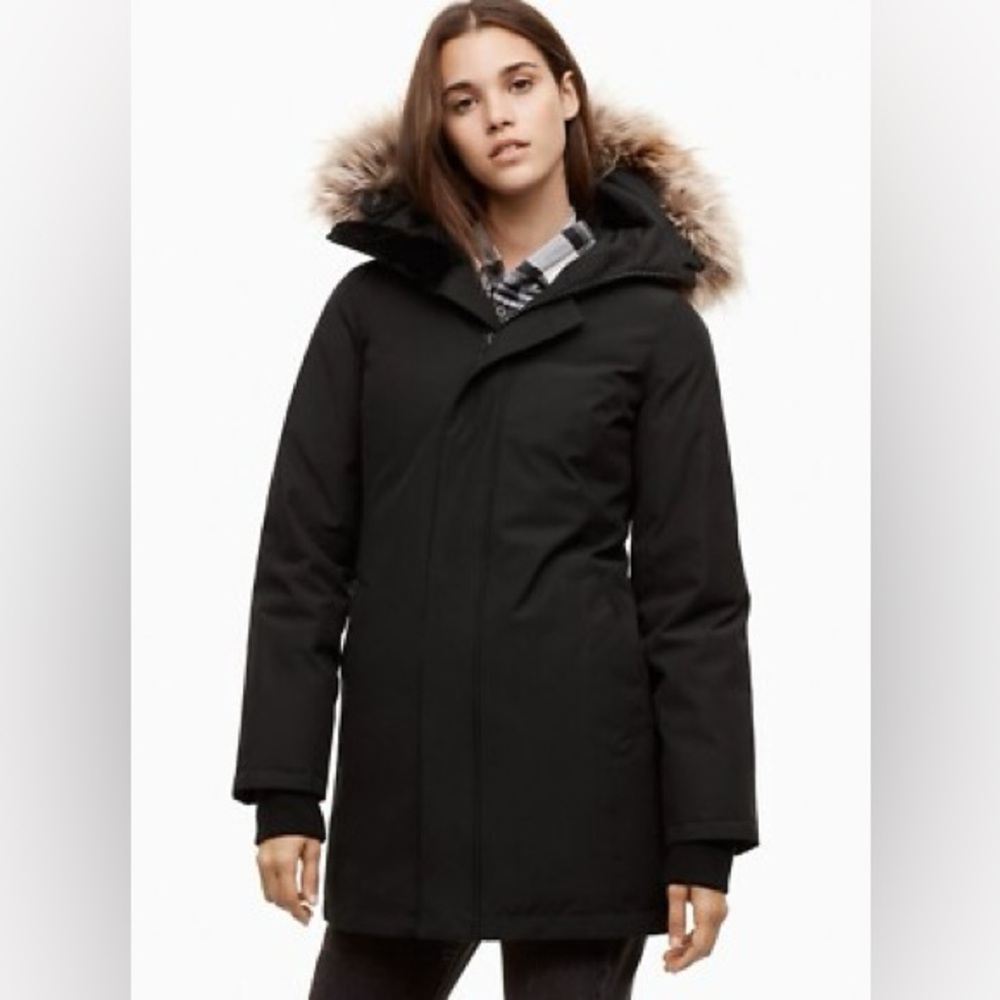 Aritzia TNA Women’s Haven Parka, removable faux fur on hood, size small